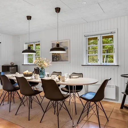 Thomine - 1-5km From The Sea By Interhome *