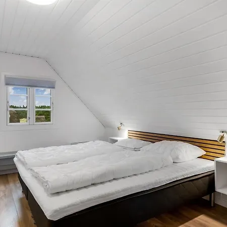 Thomine - 1-5km From The Sea By Interhome